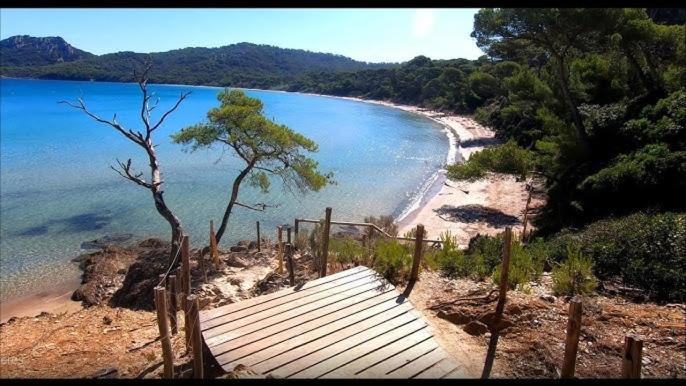 Superbe Rez-de-Villa 6p calme&plage à pied Le Pradet Extérieur photo